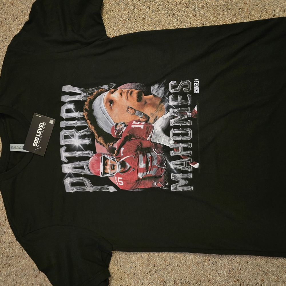 Patrick Mahomes Graphic Tee - Black